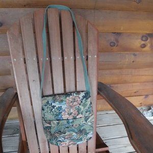 Tapestry Messenger Style shoulder bag